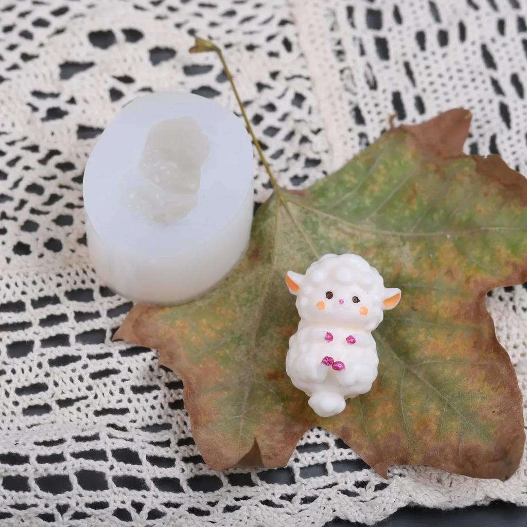 Cute Small Creative Silicone Molds Sheep Gypsum Arrangement Mold Baking DIY Fragrance Candle Cartoon Home Decoration Accessory