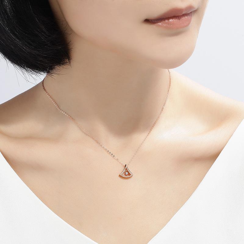 Ожерелье Agile Small Skirt для женщин, японское и корейское, простое, с подвеской в виде бьющегося сердца, ожерелье-цепочка на ключицу