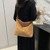 Vintage Casual Commuter Tote Bag For Women With Spacious Design And Chic Style