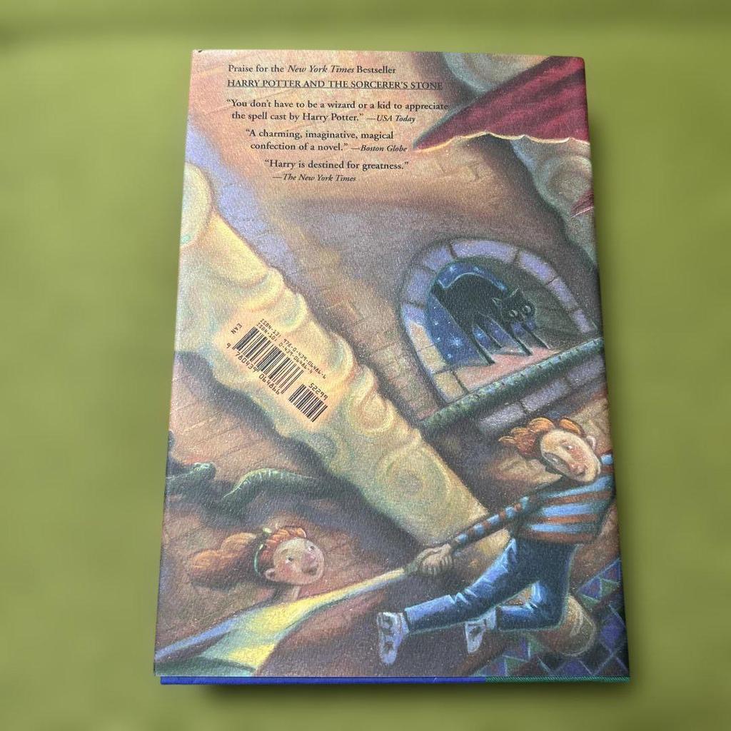 [Б/У] Гарри Поттер полный комплект в специальной коробке (в форме ствола)