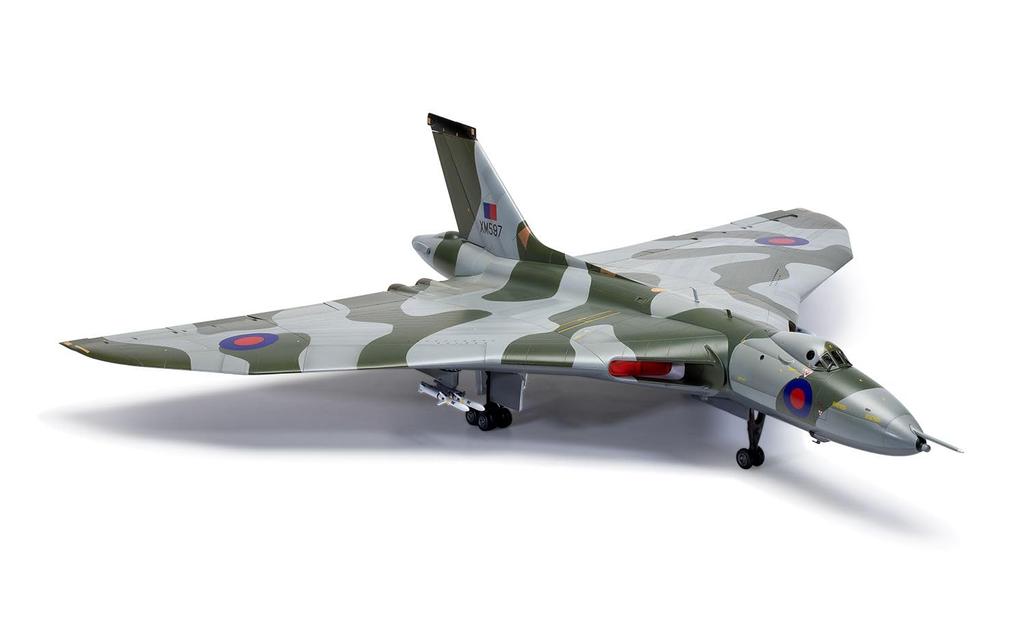 Пластиковая модель Airfix Avro Vulcan Operation Blackback X12013 1/72 B.2