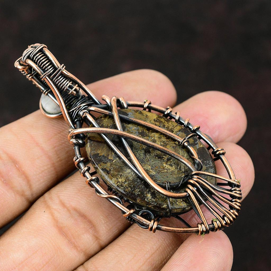 Кулон из камня бронзита 'Глаз Фатимы', ювелирное изделие, обмотанное медной проволокой, украшение из бронзита, кулон 'Глаз Фатимы' из радужного лунного камня, кулон ручной работы для подарка