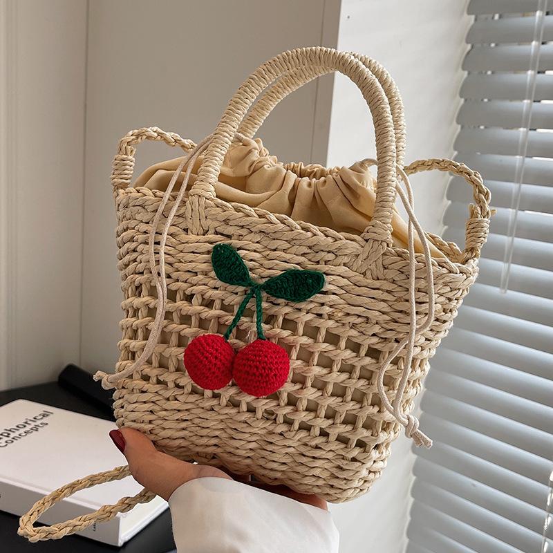 Factory Direct Sales Hand-woven Beach Bag 2025 New Trendy Fashion Messenger Bag Women Ins Travel Straw Bag Women