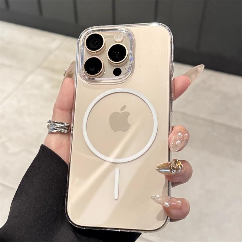 Transparent thin ring magnetic attraction is suitable for IPhone16promax mobile phone case, Apple 15 advanced sense all-inclusive PC protective case.