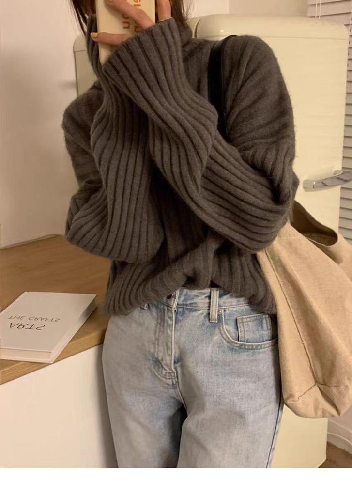 Women's Thick Ribbed Wool Turtleneck Sweater - Loose, Versatile Knit Top