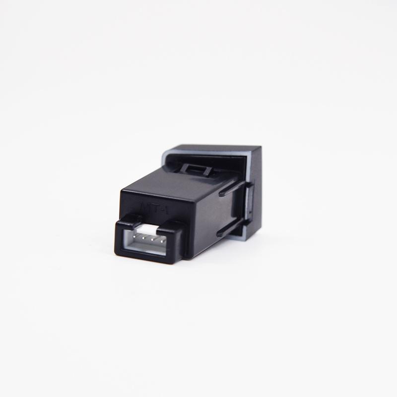 18 Вт QC3.0 USB Автомобильное зарядное устройство Розетка Быстрая зарядка Адаптер Для VW CC Magotan B6