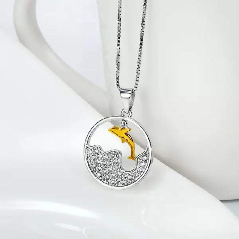 Новое милое ожерелье золотого цвета с дельфином для девочек, модный кулон, двухцветный дизайн, забавные женские аксессуары, эффектные ювелирные изделия, подарки