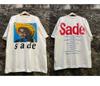 НОВЫЙ!!! SADE Stronger Than Pride репринт Футболка, Подарок фанату Унисекс Футболка