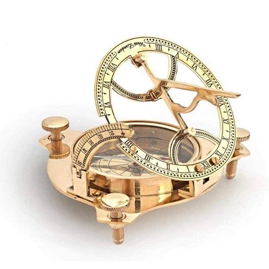 Старинные латунные солнечные часы Компас Золотой компас с откидной крышкой Винтажные солнечные часы Компас