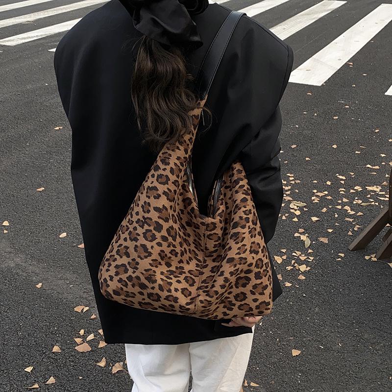 Underarm Bag, Women's Fashionable Shoulder Bag, Handbag, Simple Commuting Tote Bag