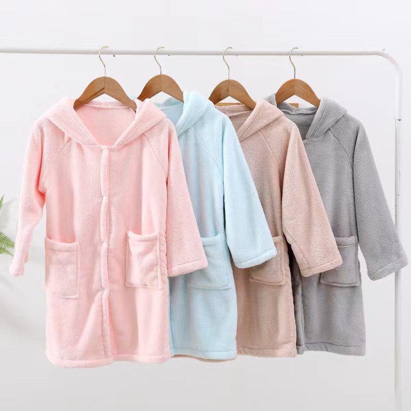 Детский милый мультяшный халат с капюшоном из кораллового флиса - Впитывающий, Не линяющий, Плотный, Носимый плащ