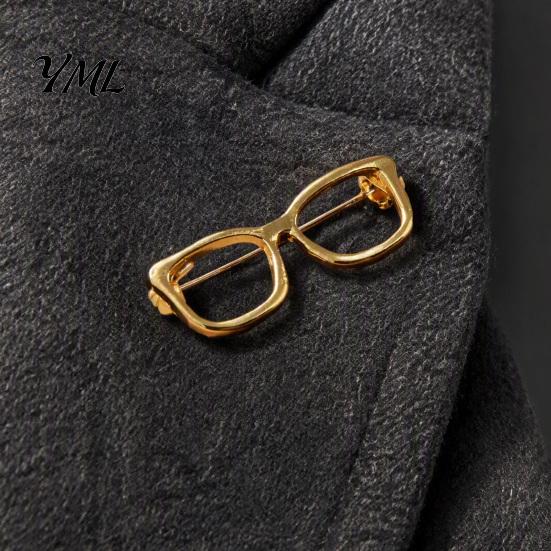 Daily Outfit Pin Alloy Glasses Brooch for Men Women, Eyeglasses Shape Lapel Elegant Clothing Embellishment Pin, Decorative Accessory Suits Shirts