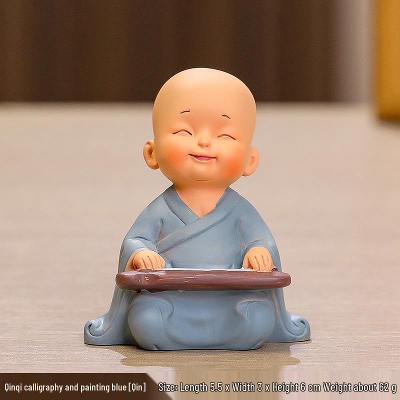 Милые фигурки маленьких монахов ручной работы из смолы для украшения рабочего стола