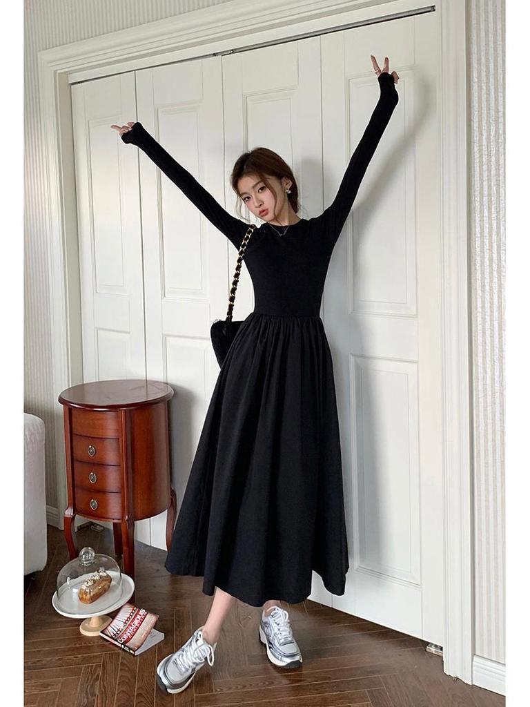 Hepburn-Style Hollow Long-Sleeve Slim Fit Dress - Autumn/Winter 2024