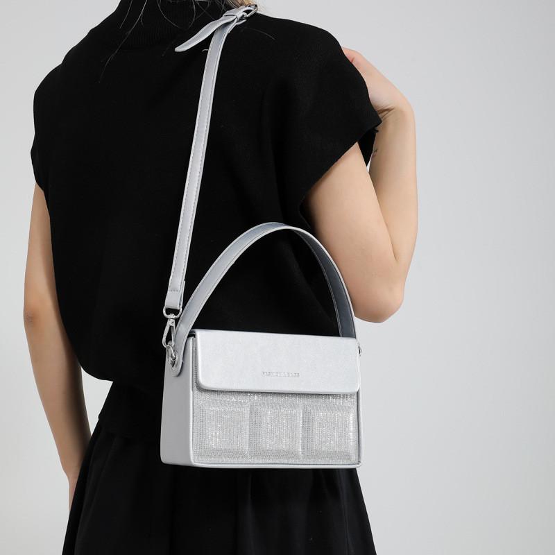 Ielgy Niche Design Fashion Simple Underarm Bag Exquisite All-Match Ladies Cross-Body Handbag