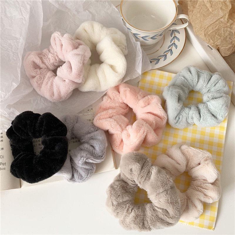 "Autumn/Winter Plush Korean Sweet Hair Ring: Simple Large Intestine Hair Accessory"