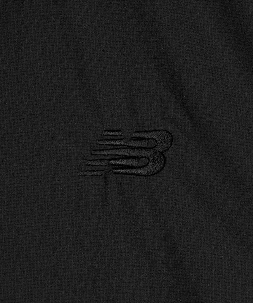 New Balance Nbnag21503 / Универсальная Ультралегкая Ветровка с Капюшоном Air (черный)