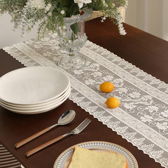 Vintage Lace Table Runner, Rustic Fringed Table Runner, Boho Floral Lace Table Runner with Tassels for Wedding Bridal Shower Dining Table Decoration