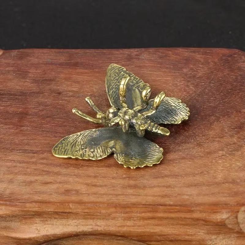 Vintage Brass Butterfly Ornaments Metal Insect Tea Ceremony Tea Pet Crafts Home Decoration Butterfly Statue Ornaments Wholesale