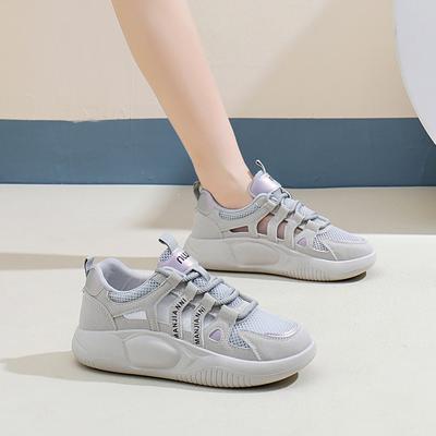 Белые туфли для студентов, женские, летние, новые, на платформе, увеличивающие рост, дышащие, повседневные туфли, уличный снимок