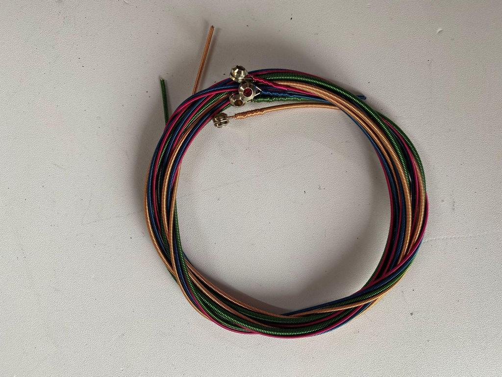 Цветные стальные струны для 4-струнной электрической бас-гитары - Аксессуары для музыкальных инструментов