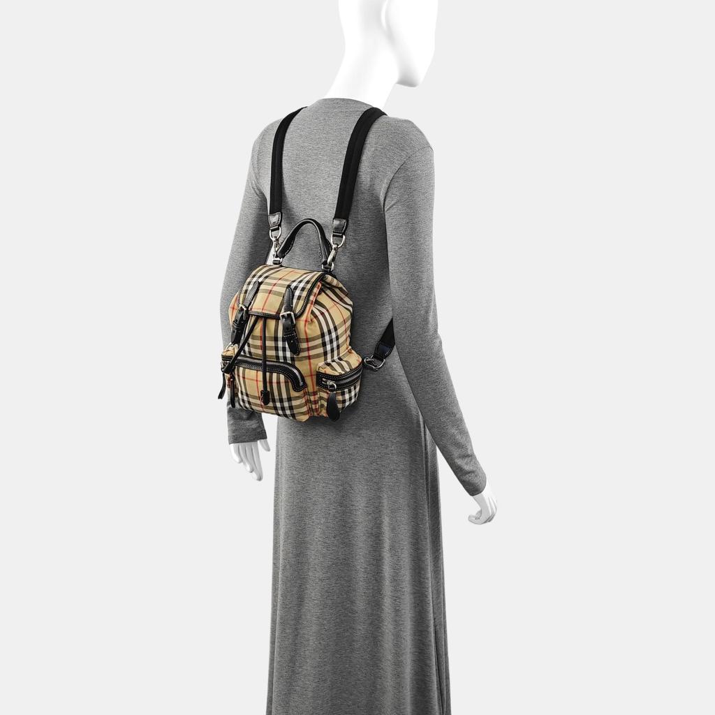 [Pre-Owned] Vintage Check Large Capacity Leather Backpack - Very Good #15AD4F4