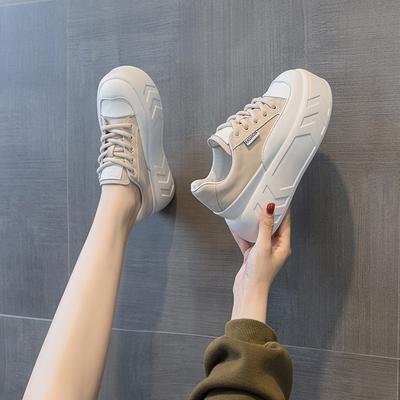 Осень и зима новая внутренняя высота увеличение белые туфли универсальная женская обувь маленькие маффины толстая подошва кожаные одинарные туфли мягкая подошва бархат