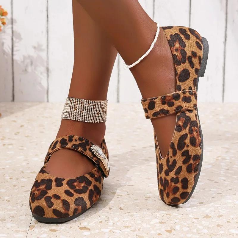 Ladies Shoes 2025 High Quality Basic Women's Flats Outdoor Casual Flats Women Round Toe Leopard Shallow Plus Size Shoes Women
