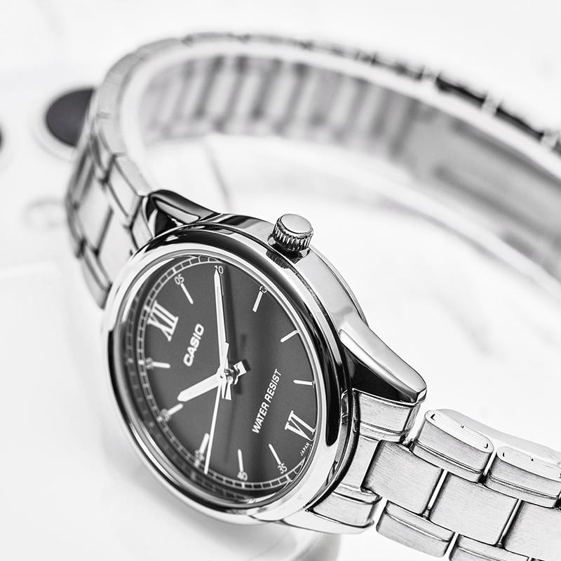 Casio Женские часы стандартной серии Черные LTP-V005D-1B2 LTP-V005D-1B2