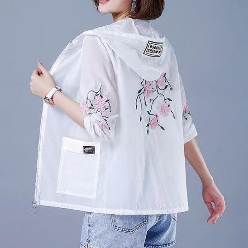 Тонкое пальто с капюшоном с вышивкой и принтом, весенне-летние свободные куртки оверсайз, женские повседневные солнцезащитные верхние одежды, элегантная