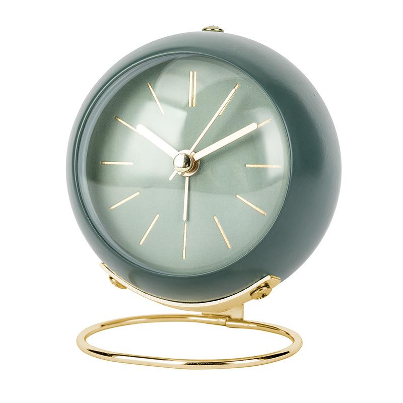 Factory Direct European Style Simple Mute Electronic Desk Clock Luminous Quartz Clock Living Room Alarm-durable Metal Constructi