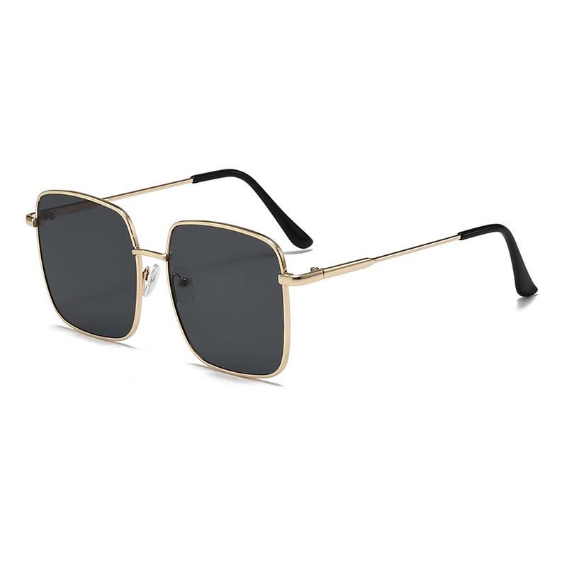 Korean Style Retro Metal Frame Large Square Sunglasses - Anti-UV Celebrity Trend