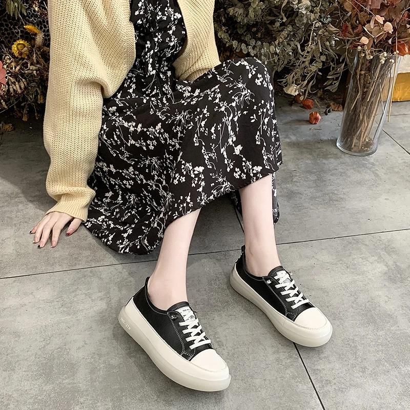 Мода 2024 года Новые дизайнерские белые кроссовки для женщин Chaussures Повседневная кожаная женская обувь из вулканизированной кожи Кроссовки женские Роскошные теннисные туфли