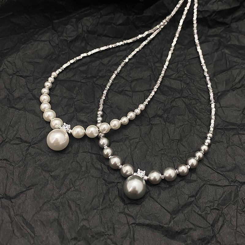 Strong Pearl Necklace with Niche Design, High-end Clavicle Chain, Broken Pieces, French Retro Style
