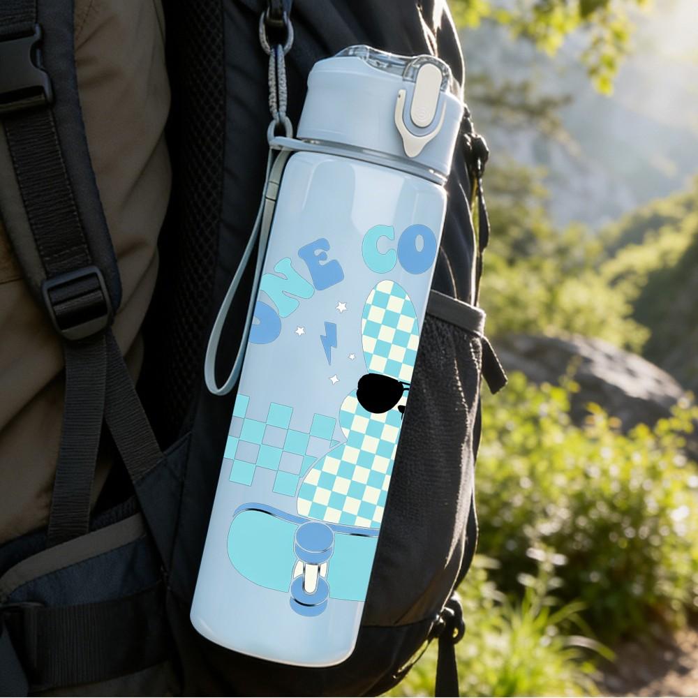 1PC Cool Dog Sunglasses Checkerboard Print 750ml Color Plastic Sports Water Bottle Leakproof Flip Straw Lid Suitable for Sports Office Home Use