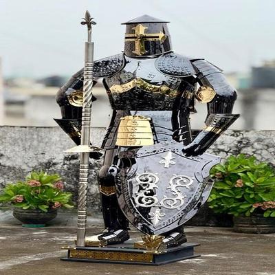 Полный Комплект Черной Брони Крестоносца Зеркальная Нержавеющая Сталь Средневековый Костюм с Золотыми Акцентами, Подставка для Демонстрации Косплей