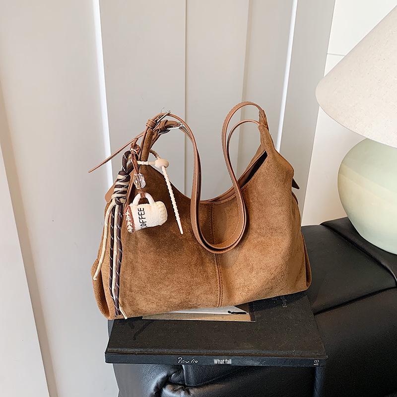 Стильная замшевая сумка-тоут на одно плечо в стиле ретро: Универсальная сумка-мессенджер большой вместимости