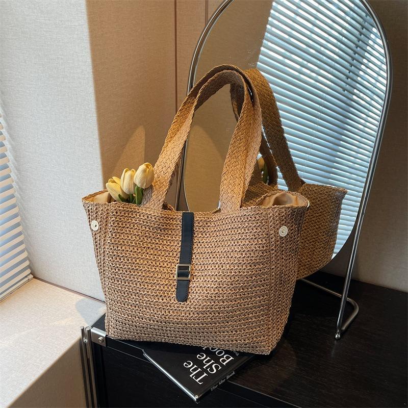 Large-capacity Commuter Tote Bag Women's Summer New Woven Straw Bag Seaside Vacation Wind Beach Bag