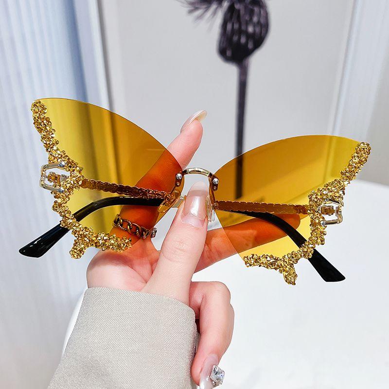 Солнцезащитные очки Y2K Luxury Diamond Butterfly для женщин, винтажные солнцезащитные очки без оправы, большие очки со стразами, женские очки