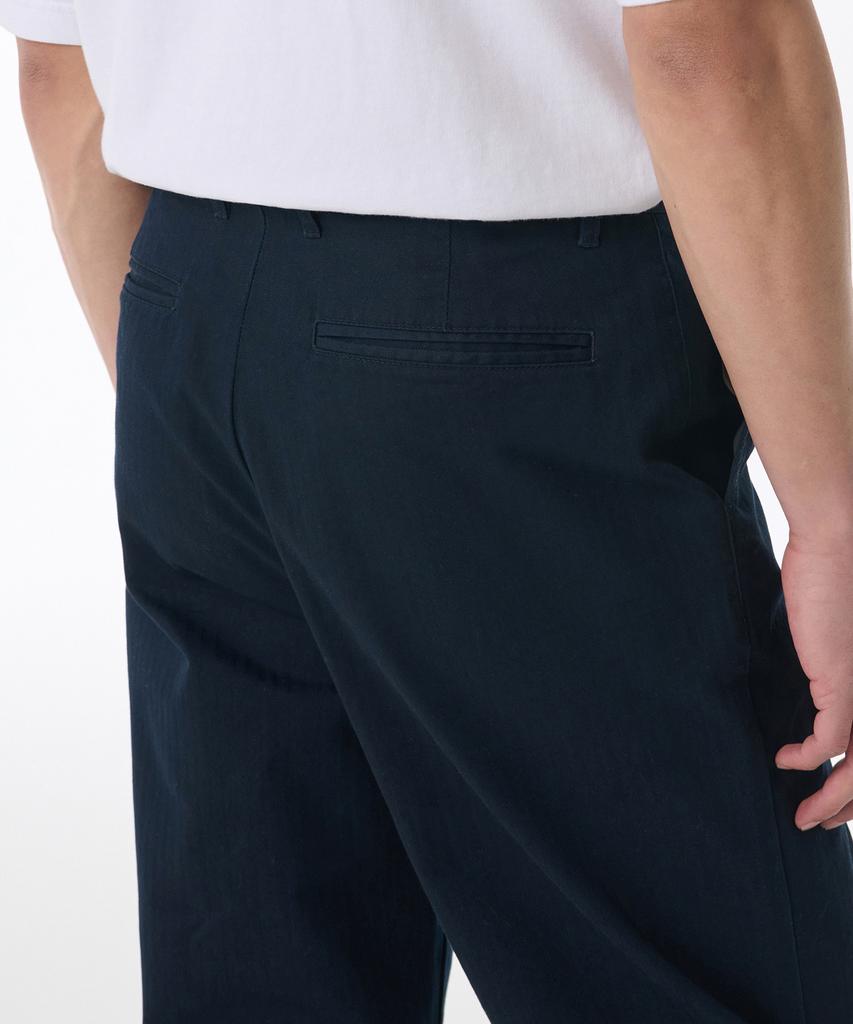 MUSINSA STANDARD Cotton Herringbone Tapered Pants [Navy]