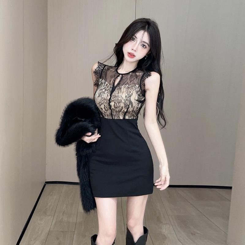 Женское летнее платье 2023 года с кружевной вставкой и высокой талией