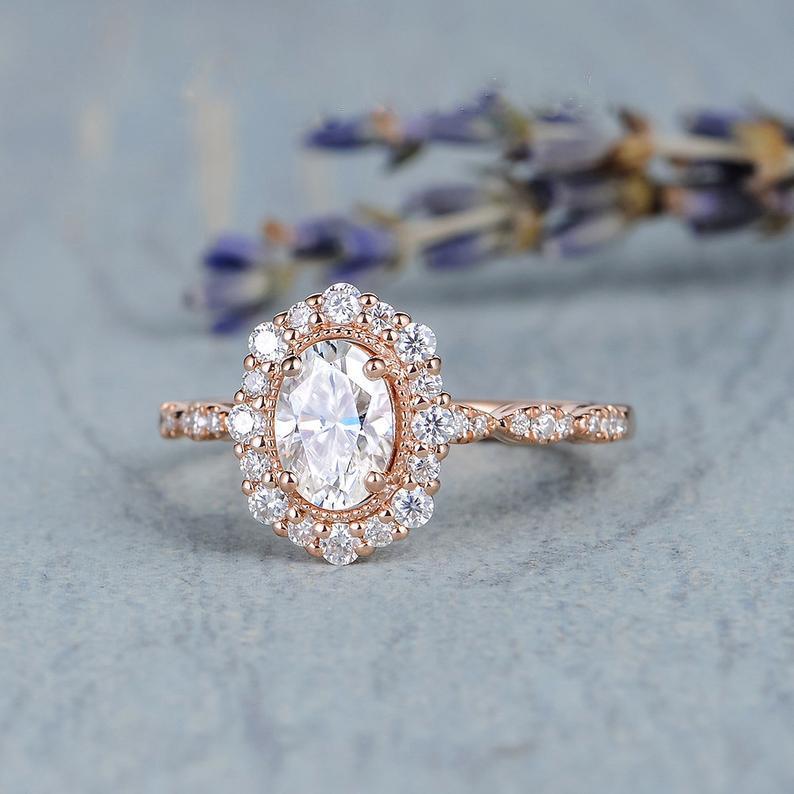 Amazon Mozzarella Oval Zircon Engagement Ring