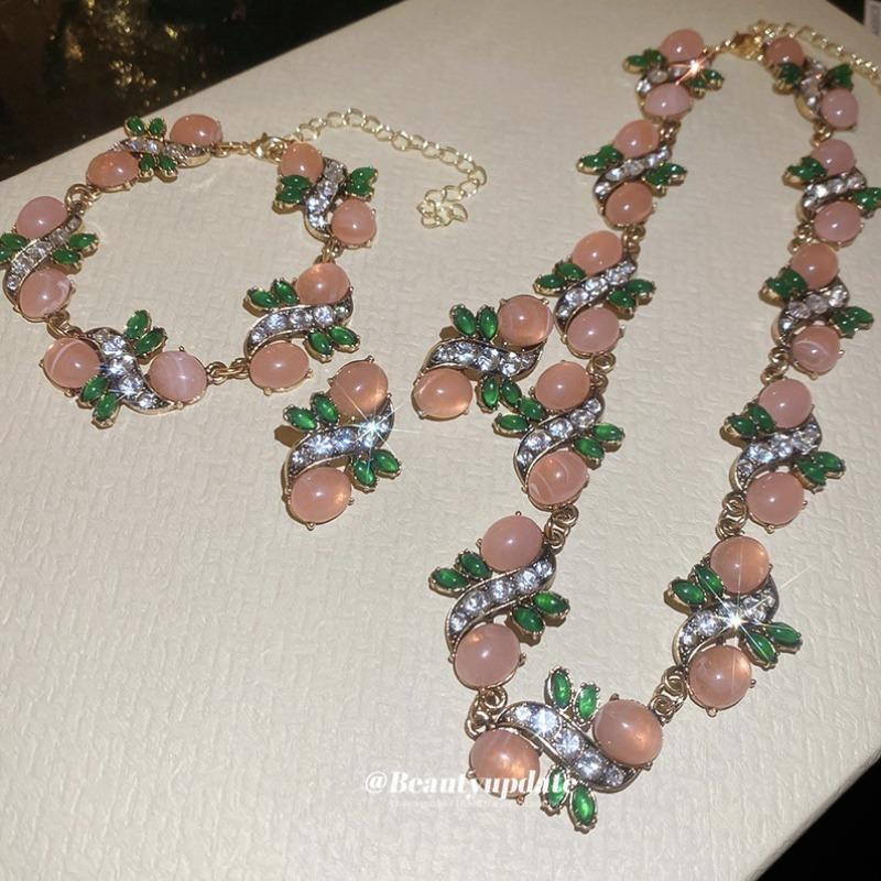 Wind Diamond Resin Oval Necklace Bracelet Earrings Elegant Temperament Jewelry Set Light Luxury High-end Jewelry