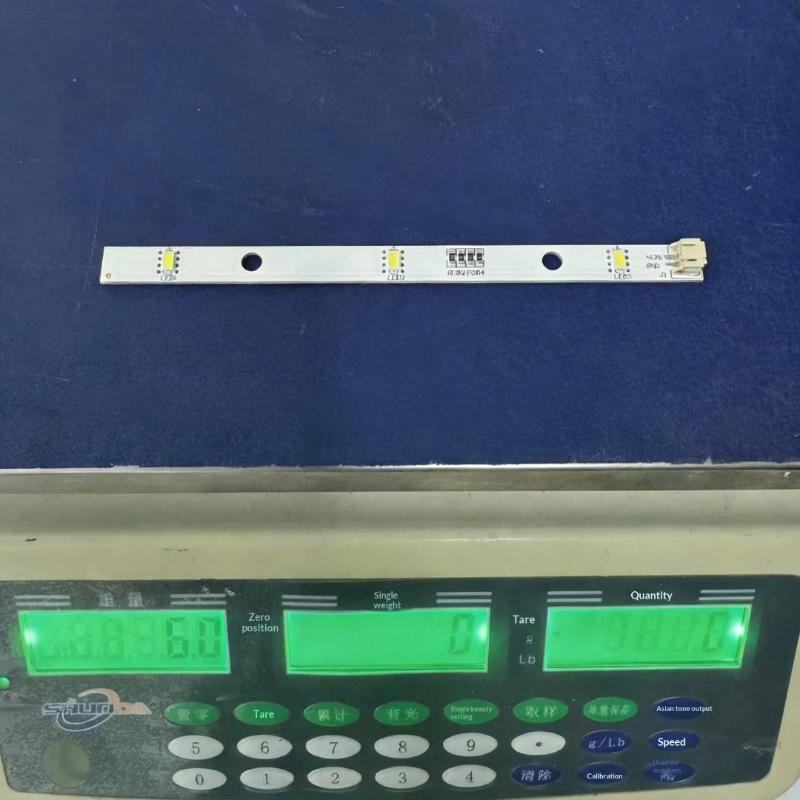 1 шт. Металл Для холодильника RONGSHENG/HISENSE BCD-630WT MDDZ-162A A07 Светодиодная лента 1629348 DC12V 1,25 Вт CQC14134104969