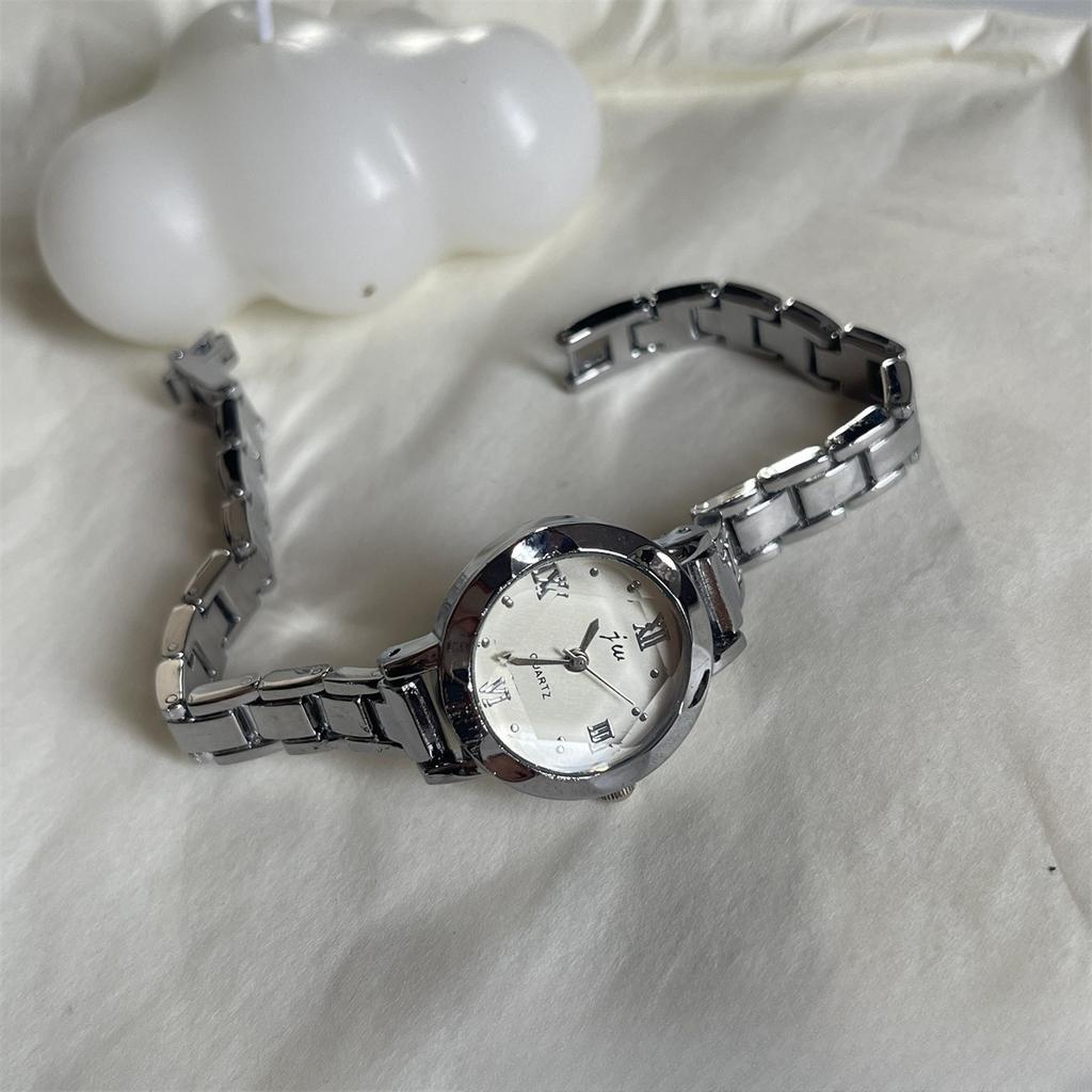 Нишевые круглые маленькие часы со студенческим браслетом Мори, стальной ремешок, простые, с темпераментом, маленькие часы, женские, легкая роскошь, ретро