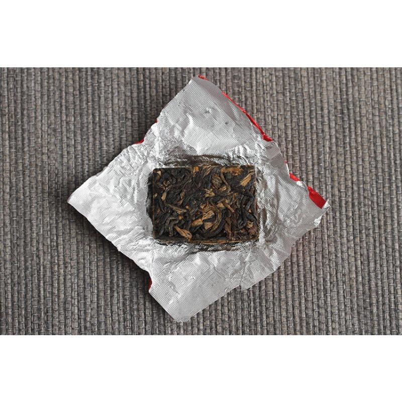 500 г черного чая Юньнань Фэнцин Кунг-фу Дянь Хун Сяо Туоча Золотой квадратный кирпич