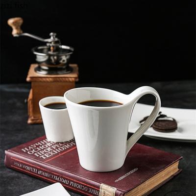 Белые керамические кофейные чашки и блюдца Кружки для молока Чашка для завтрака Чашка для воды Чайные кружки Кофейная кружка Чашки для послеобеденного чая Кувшин для сока Поделки