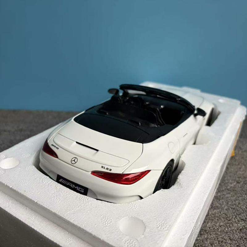 Литье под давлением 1:Масштаб 18 Модель автомобиля из сплава Benz SL63 R232 Имитация Подарок Игрушка Украшения Подарок на день рождения Украшение для дома