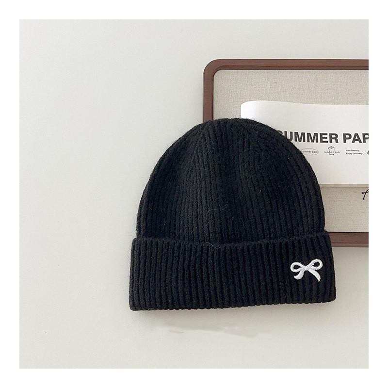 1 шт. Милая детская шапочка с бантом для девочек, модная вышитая шапочка с бантом, вязаная крючком, детская милая осенне-зимняя утолщенная вязаная шапка