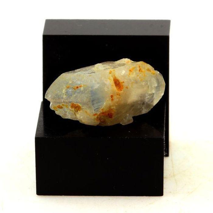 Pierres et Minéraux. Euclase. 13.07 ct. Parelhas, Rio Grande do Norte, Brésil.